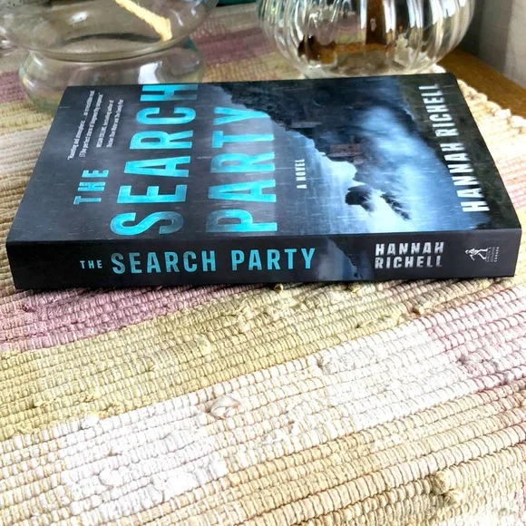 The Search Party by Hannah Richell - Picture 4 of 6